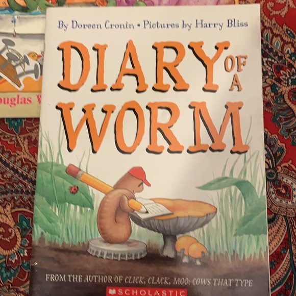 Bundle of 9 paper back scholastic books. - Picture 9 of 12